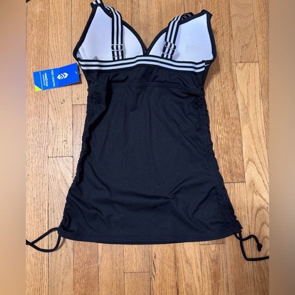 Free Country Track Strap Tankini Top in Black - Picture 5 of 6